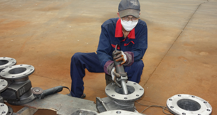 生產(chǎn)技術人員